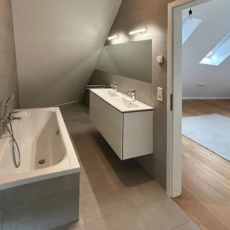 Astoria - Elegant In Luxembourg *